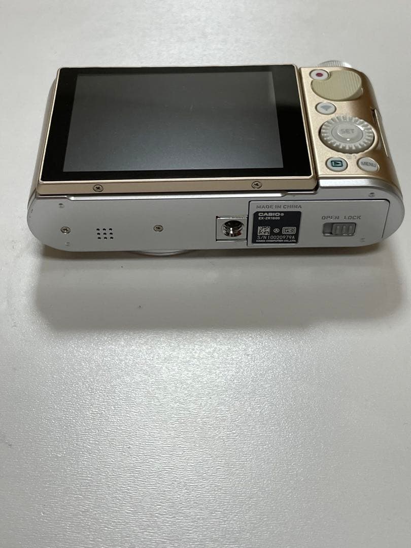 デジタルカメラ CASIO HIGH SPEED EXILIM EX-ZR1800GD