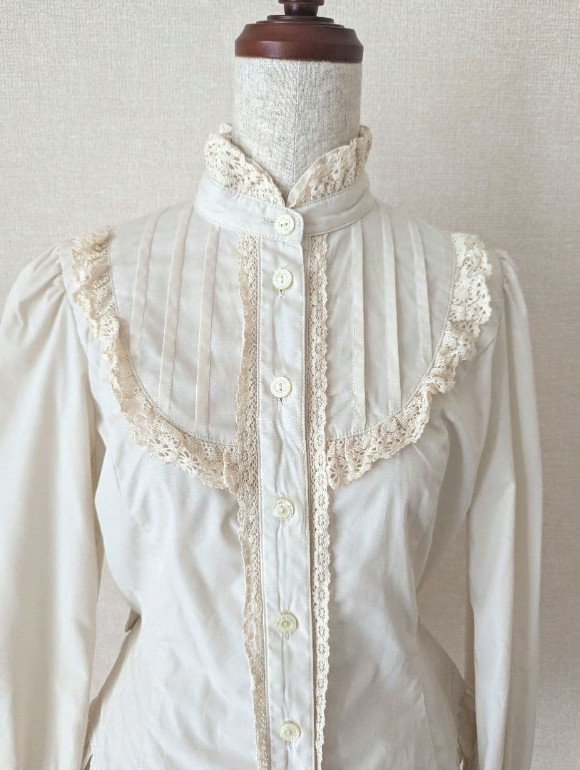 s*h様 Innocent Would スタンドカラーリボンブラウス