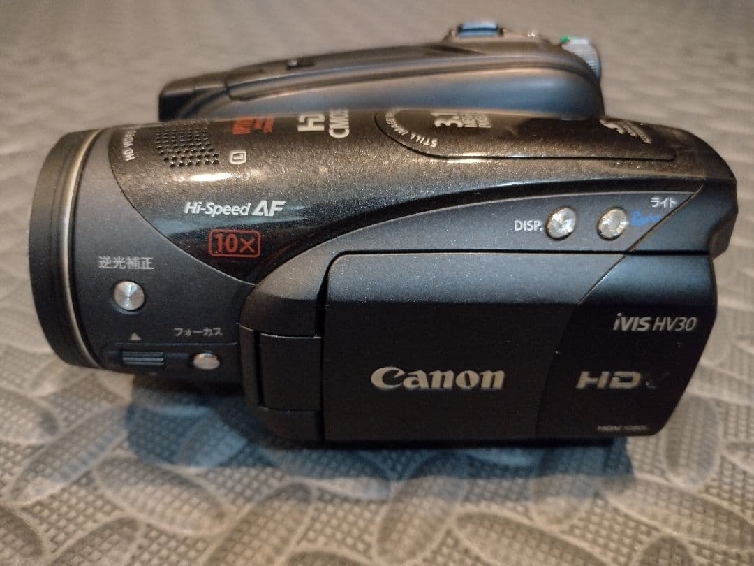 ビデオカメラ Canon iVIS HV30