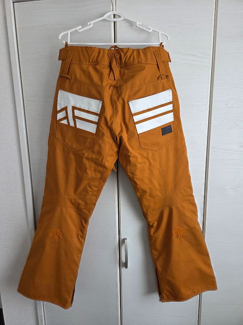 ARTO GROUND ASEVEN　スノーボードウェア Lサイズ上下セット