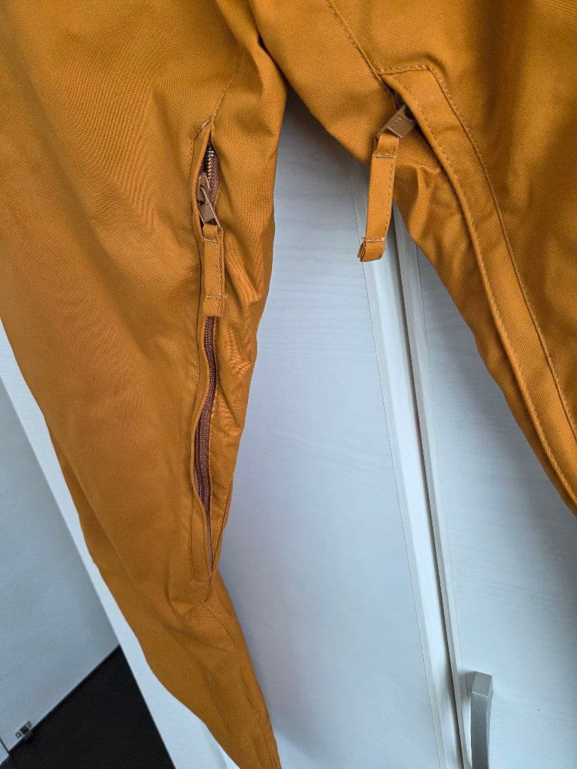 ARTO GROUND ASEVEN　スノーボードウェア Lサイズ上下セット