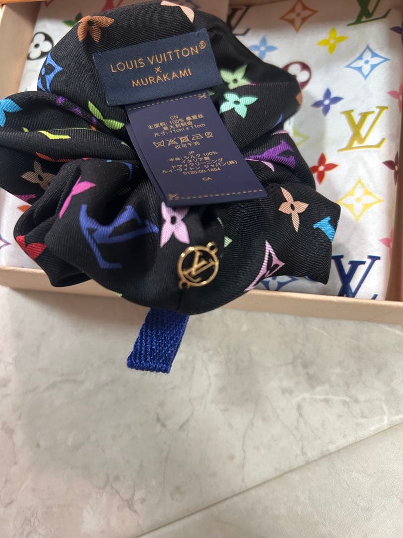 Louis Vuitton モノグラムシュシュ ブラック・マルチカラー 村上隆