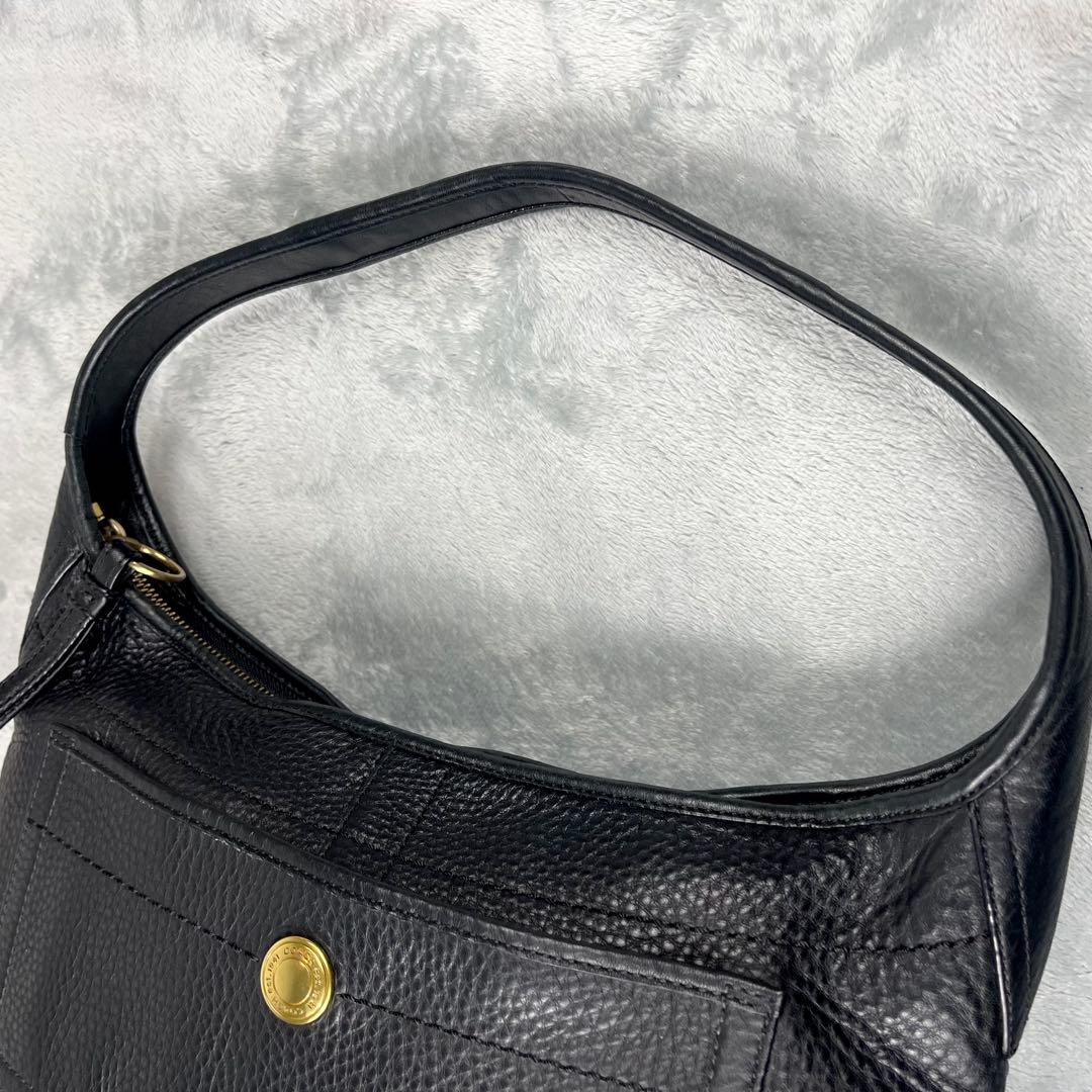 バッグ Coach Hobo Black Hand Bag