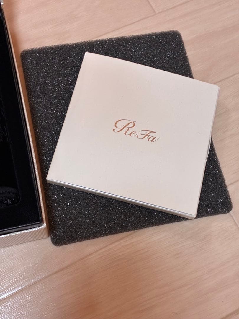 リファ　ReFa　カラット　レイ　マッサージ　ケア　正規品　美顔器　ローラー