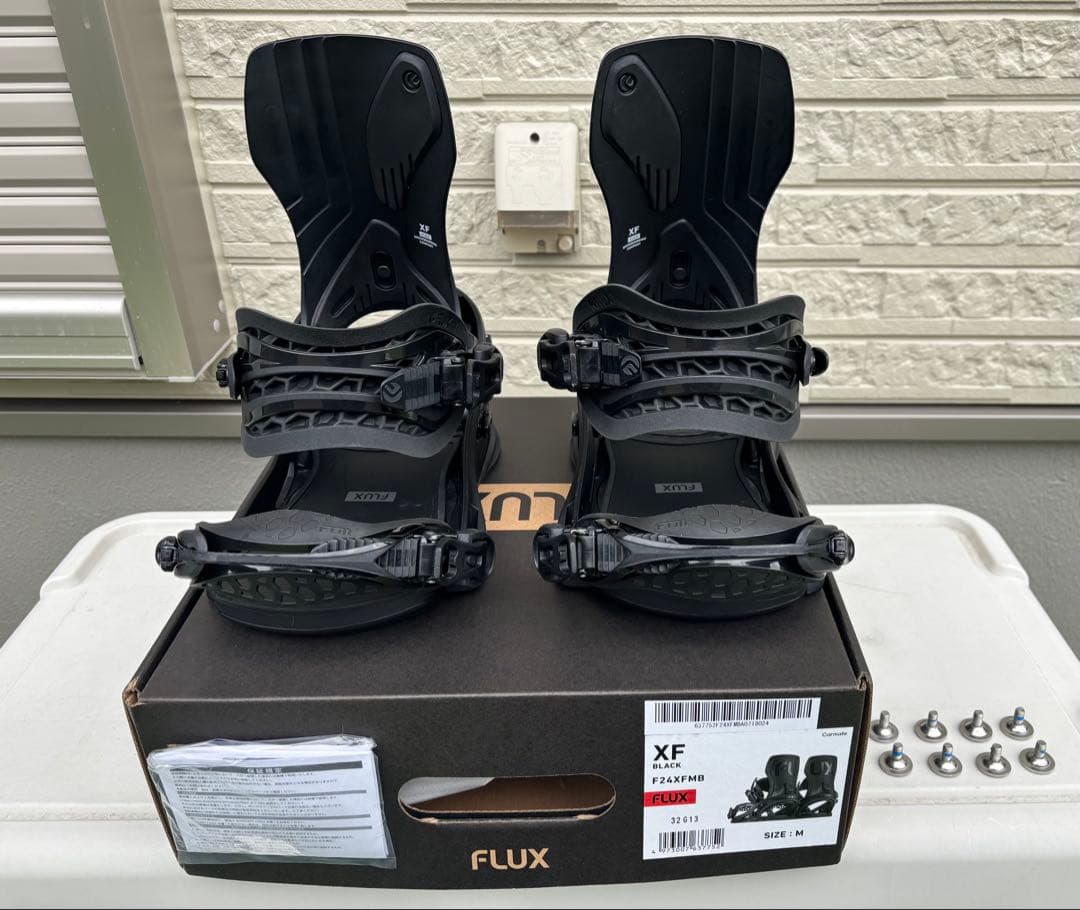 FLUX XF ブラック スノーボードビンディング