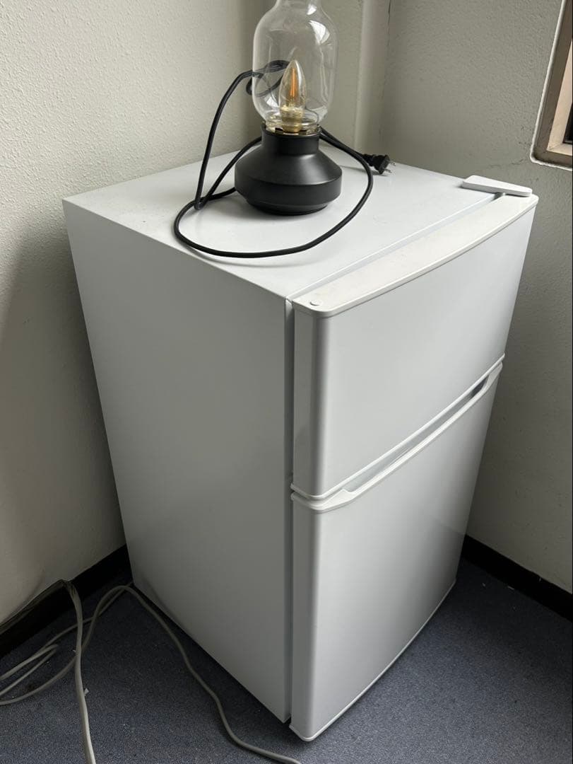 【超美品】ノンフロン冷凍冷蔵庫　ハイアール　2023年　引き取り限定【大阪府】