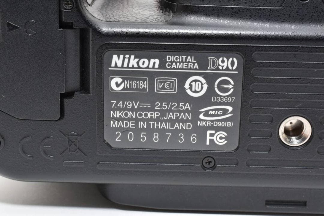 ★極美品★《ショット数3,262回 》 D90 ボディ 一眼レフカメラ #755
