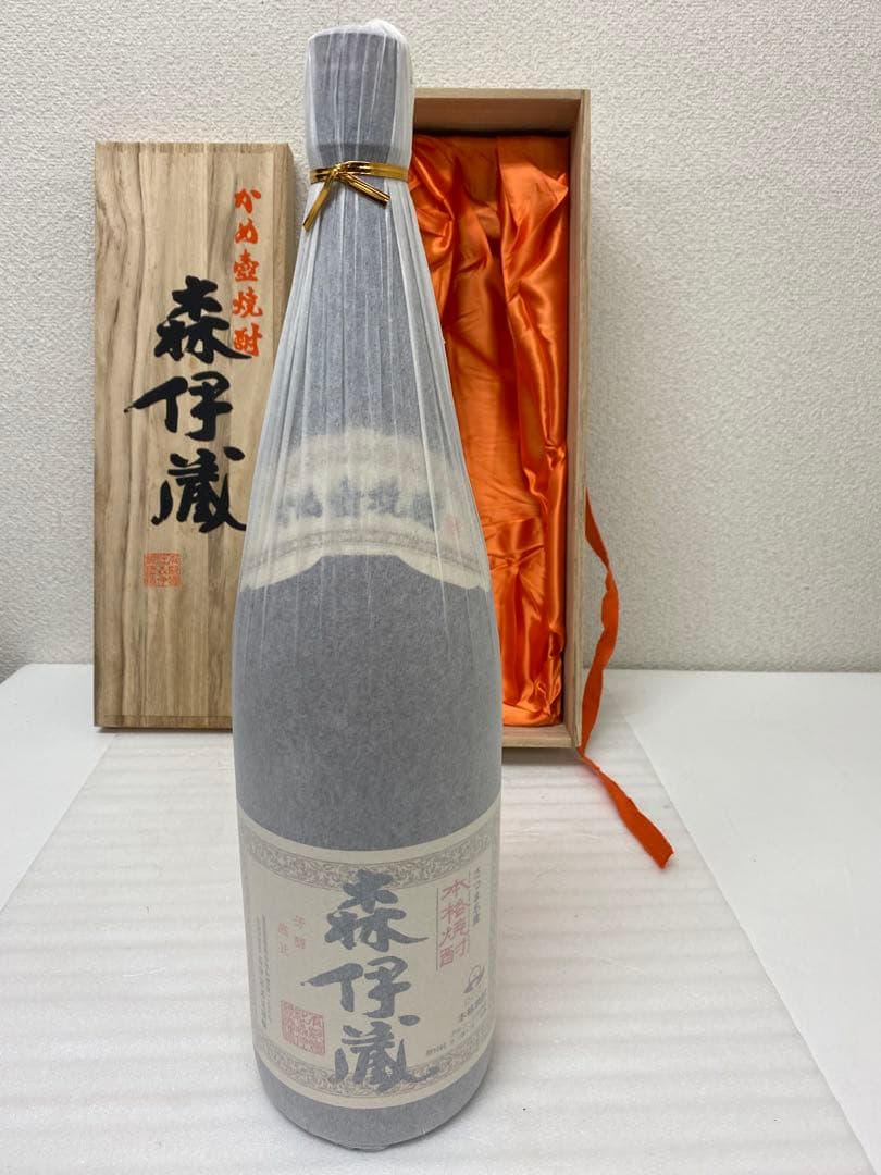 【ヒメハル 】3-2413 かめ壺焼酎　森伊蔵　1,800ml 共箱付き
