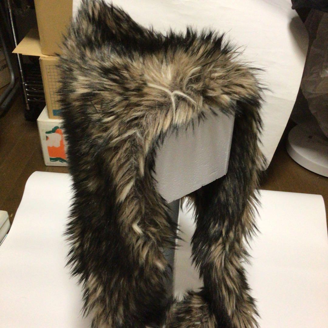 ヴィヴィアンウエストウッド　マフラー(フード有り)