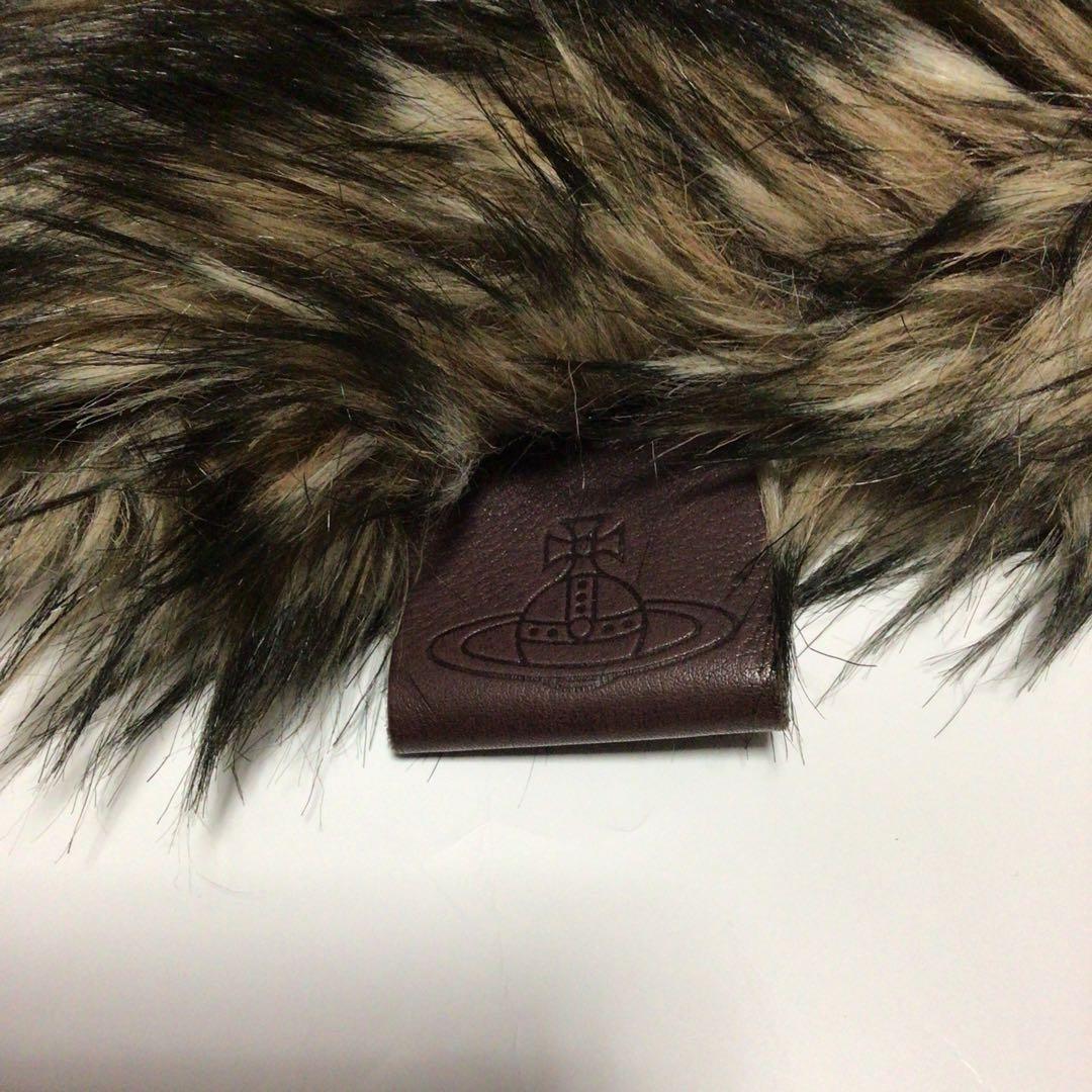 ヴィヴィアンウエストウッド　マフラー(フード有り)