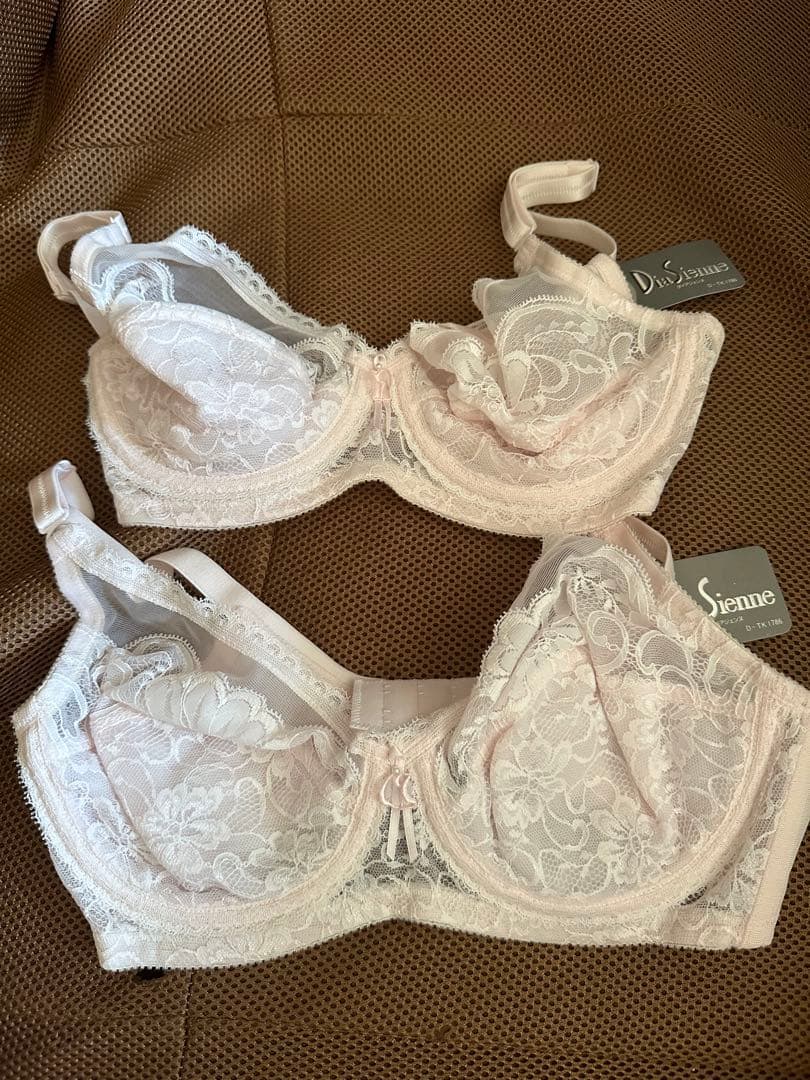 ダイアナ　ブラジャーD70