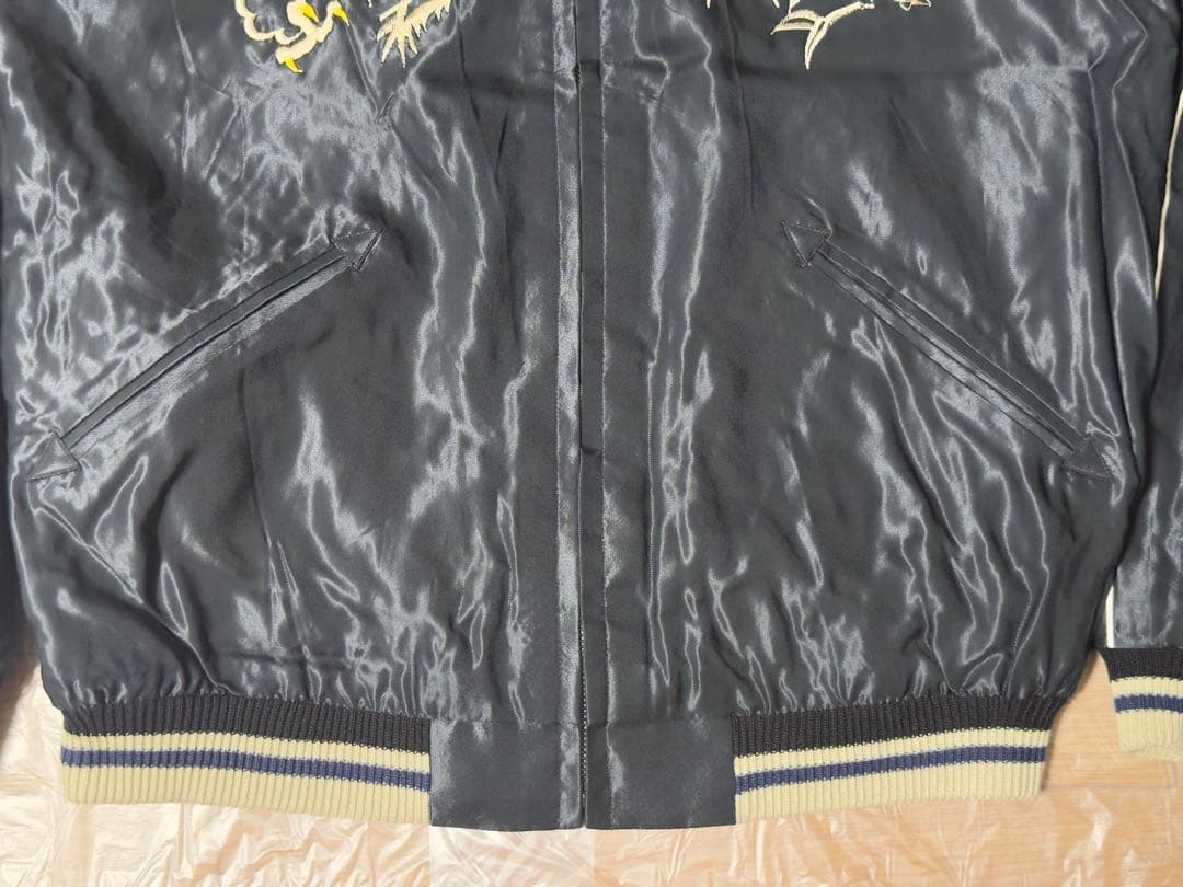 【一時的に値下げ】2022年秋冬 テーラー東洋 スカジャン サテン 龍 白虎