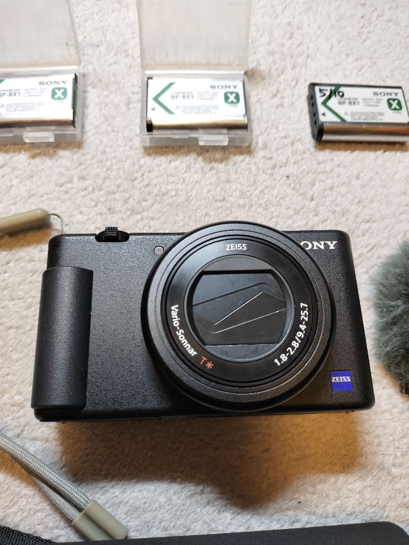 K*e様 Sony ZV-1 デジタルカメラ 本体　おまけ付