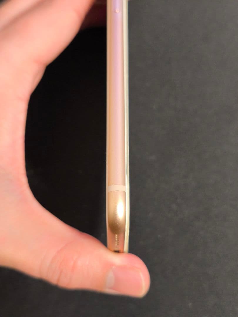 Apple iPhone 8 ゴールド 本体 64gb MQ7A2J/A