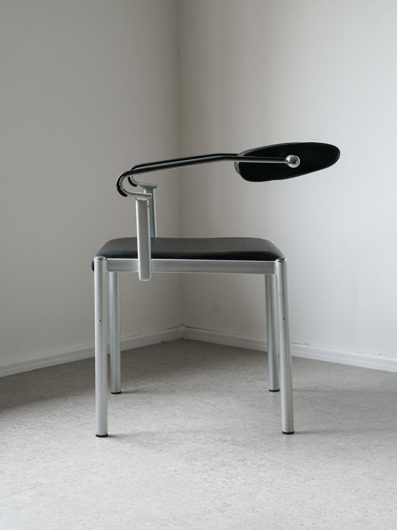 postmodern vintage レザー アームチェア ミッドセンチュリー