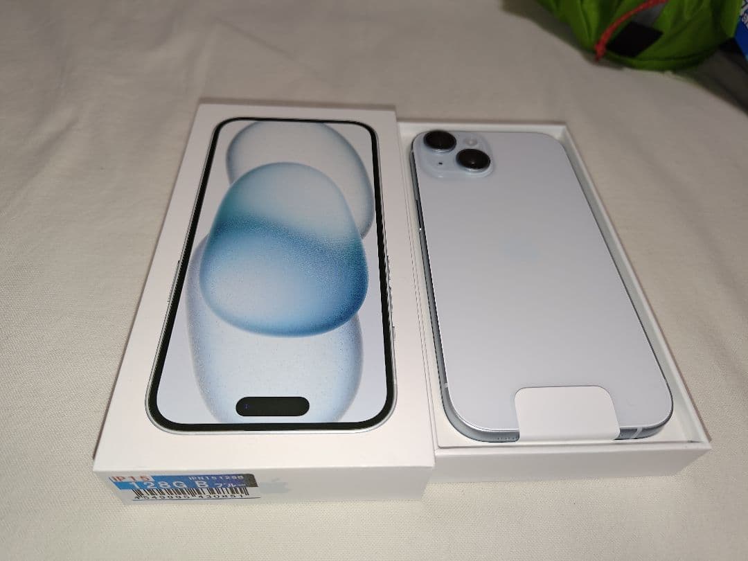 新品未使用 3月下旬購入Apple iPhone 15 128g ブルー 本体