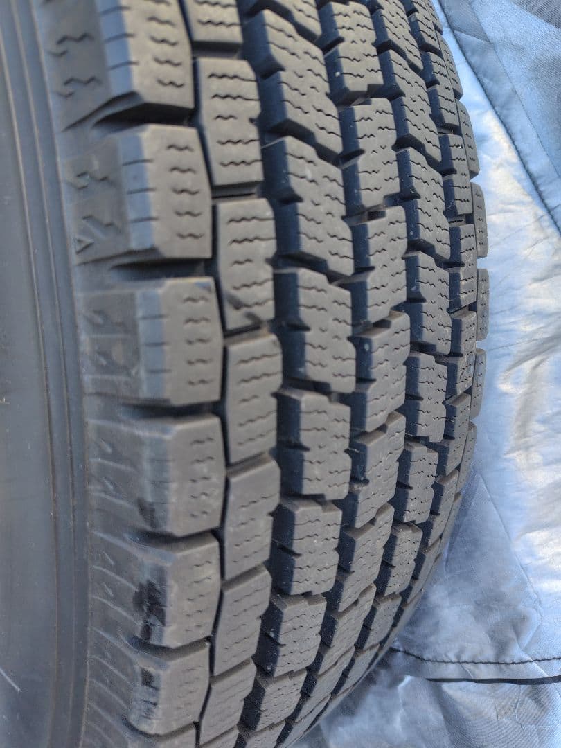 ハイエース/カムロード 16インチ鉄ホイール＋ヨコハマスタッドレス 4本セット