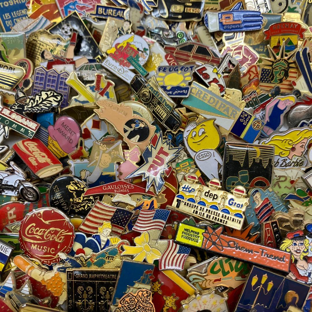 フランス雑貨★ピンバッジ大量250個セット★WJC01