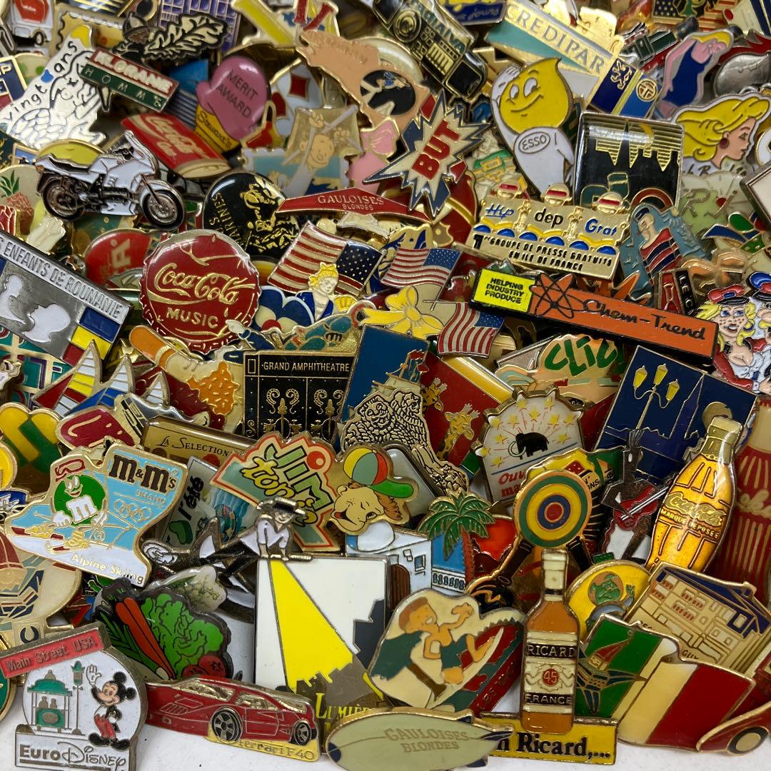 フランス雑貨★ピンバッジ大量250個セット★WJC01