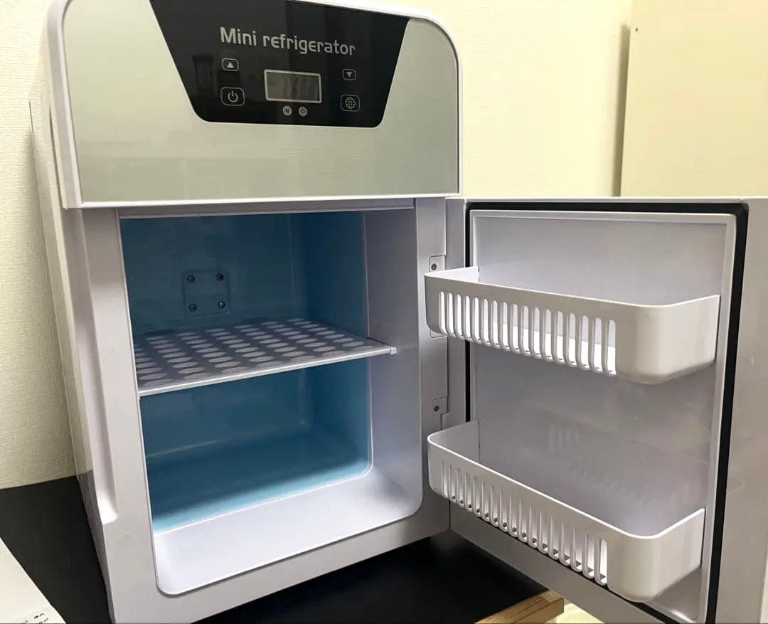 【保温可】ミニ冷蔵庫 22L 軽量 持ち手付き 持ち運び楽々 静音 車内 送料込
