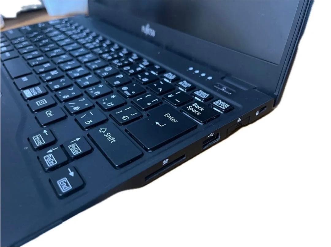 Windows11 富士通製ノートパソコン1
