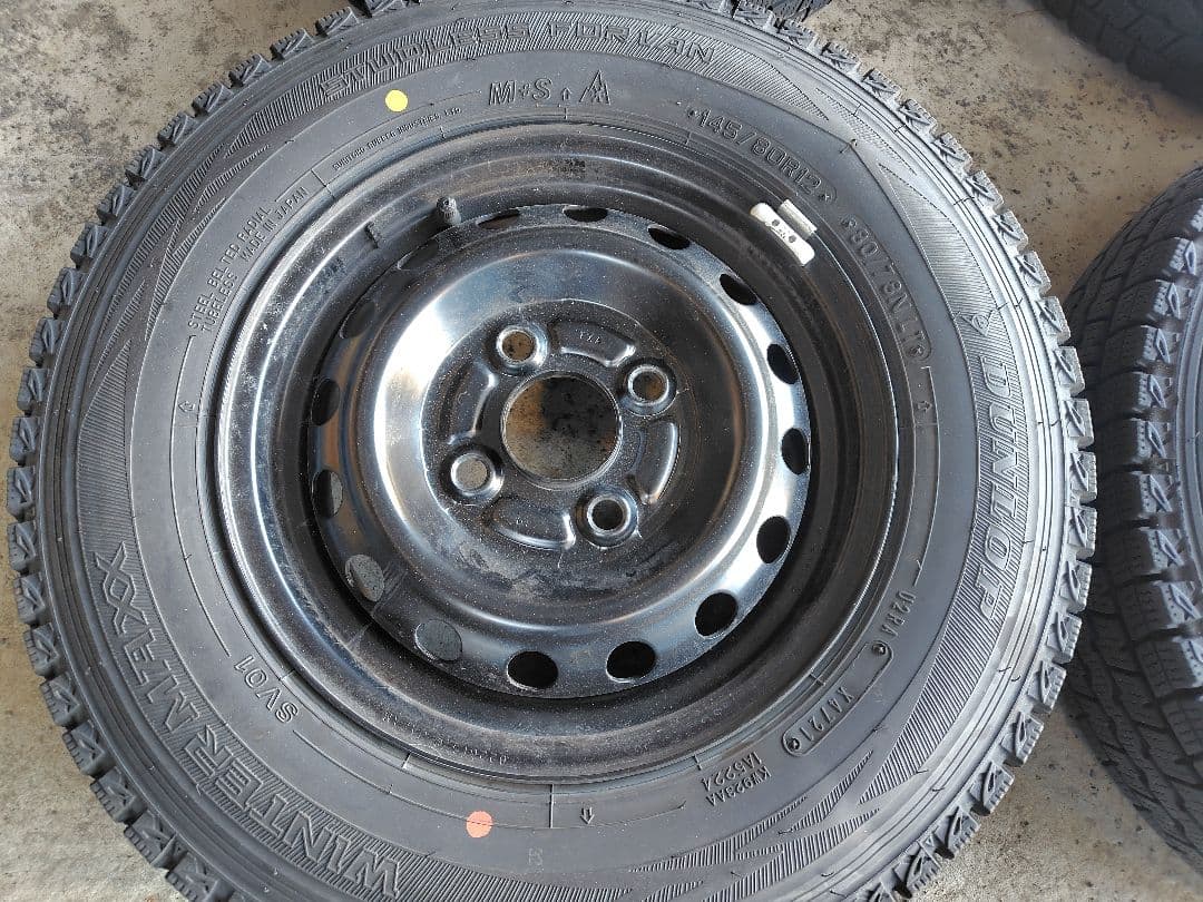 ダンロップ 145/80R12 78/80N 軽バン スタッドレスタイヤセット