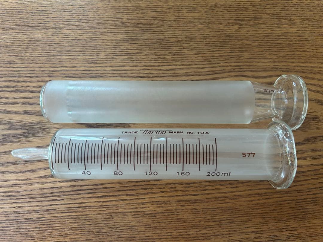 タ*ジ様 硬質硝子注射筒 辻 製作所 浣腸器 200cc TOYO 当時物 現状
