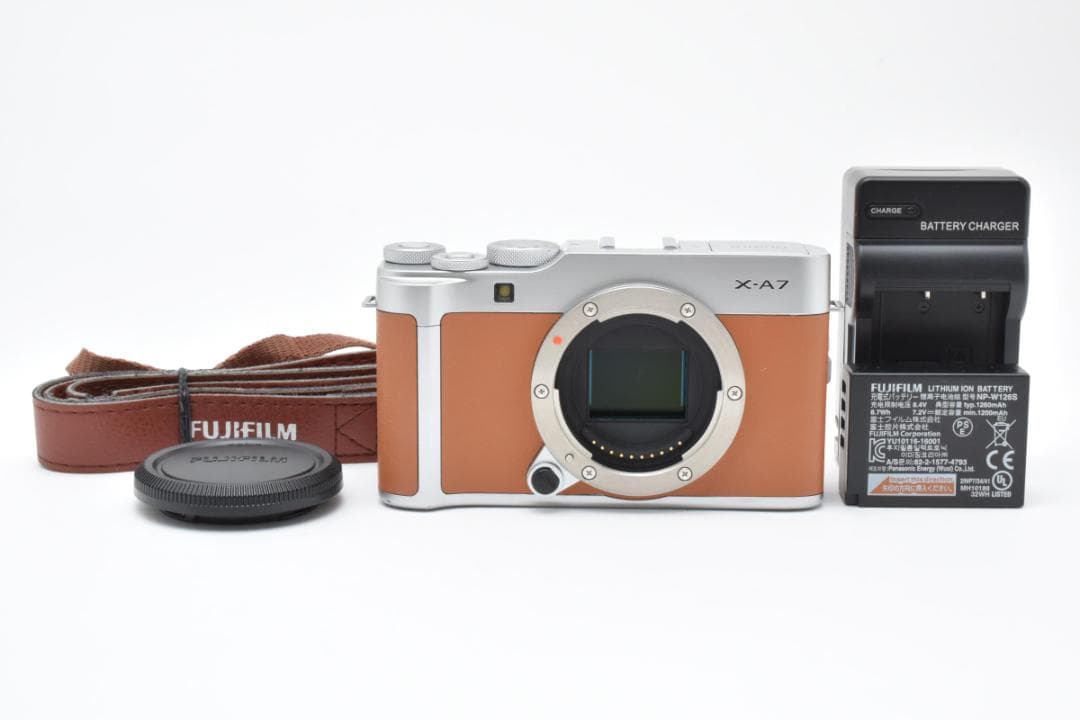 超美品 富士フイルム X-A7 ミラーレスデジタルカメラボディ ブラウン