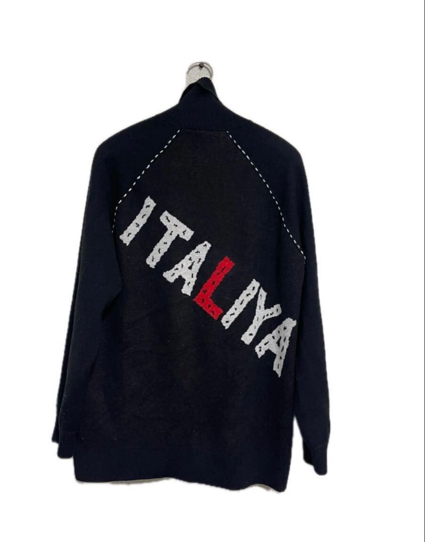 伊太利屋タートルジャガードニットセーターロング丈ジュエルラインストーンロゴ11号