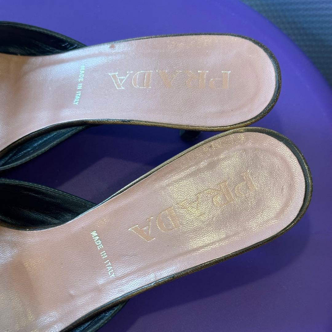 PRADA プラダ ポインテッドトゥミュール