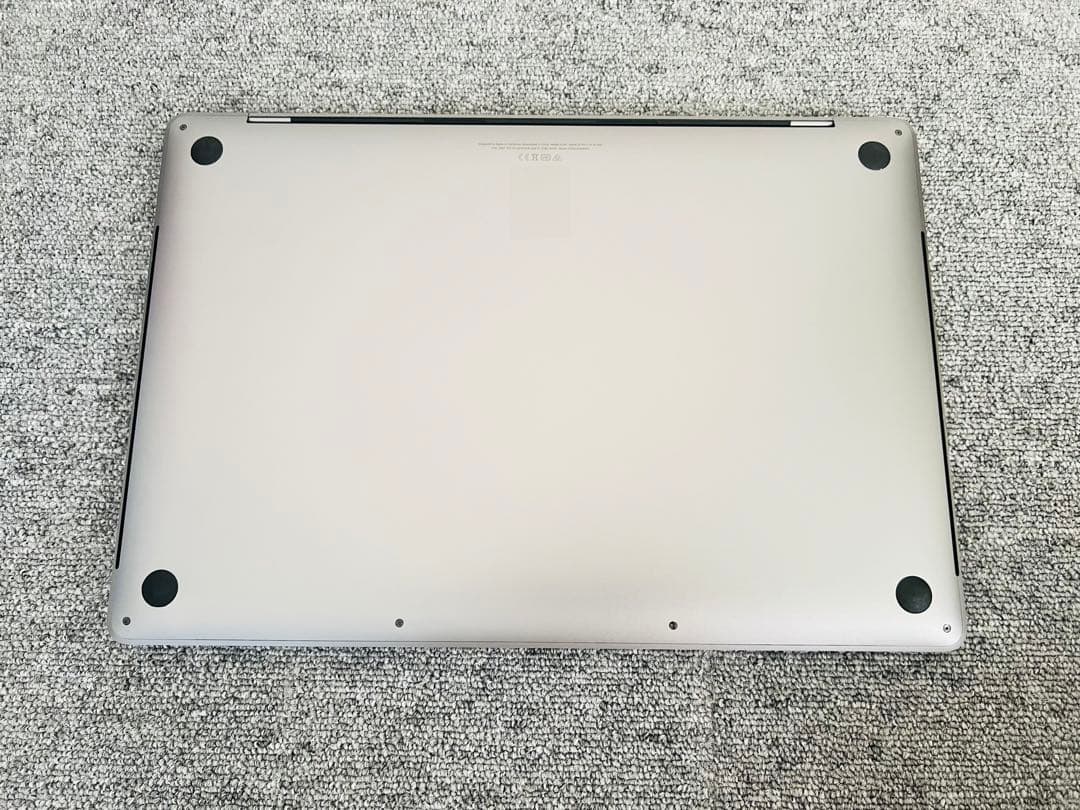 Macbook Pro 2019 16インチ i9-64gb-1TB