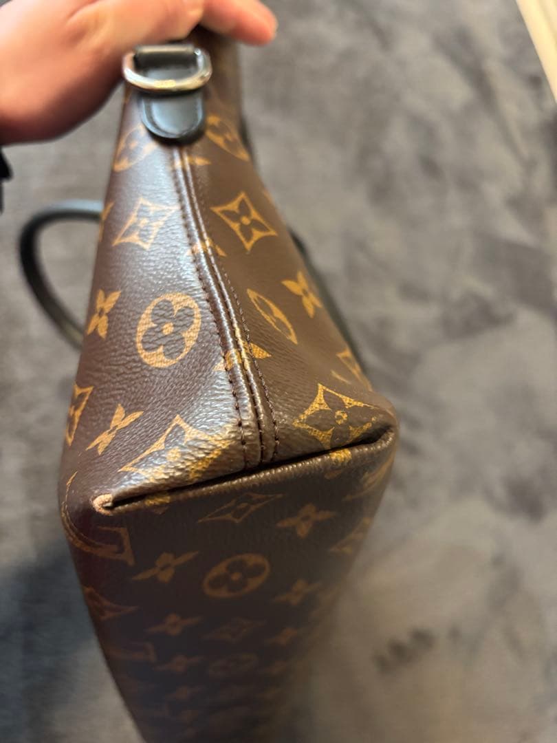 ルイヴィトン モノグラム マカサー ポルトドキュマン ジュール ハンドバッグ