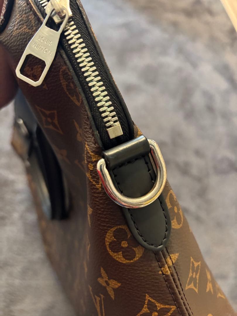 ルイヴィトン モノグラム マカサー ポルトドキュマン ジュール ハンドバッグ