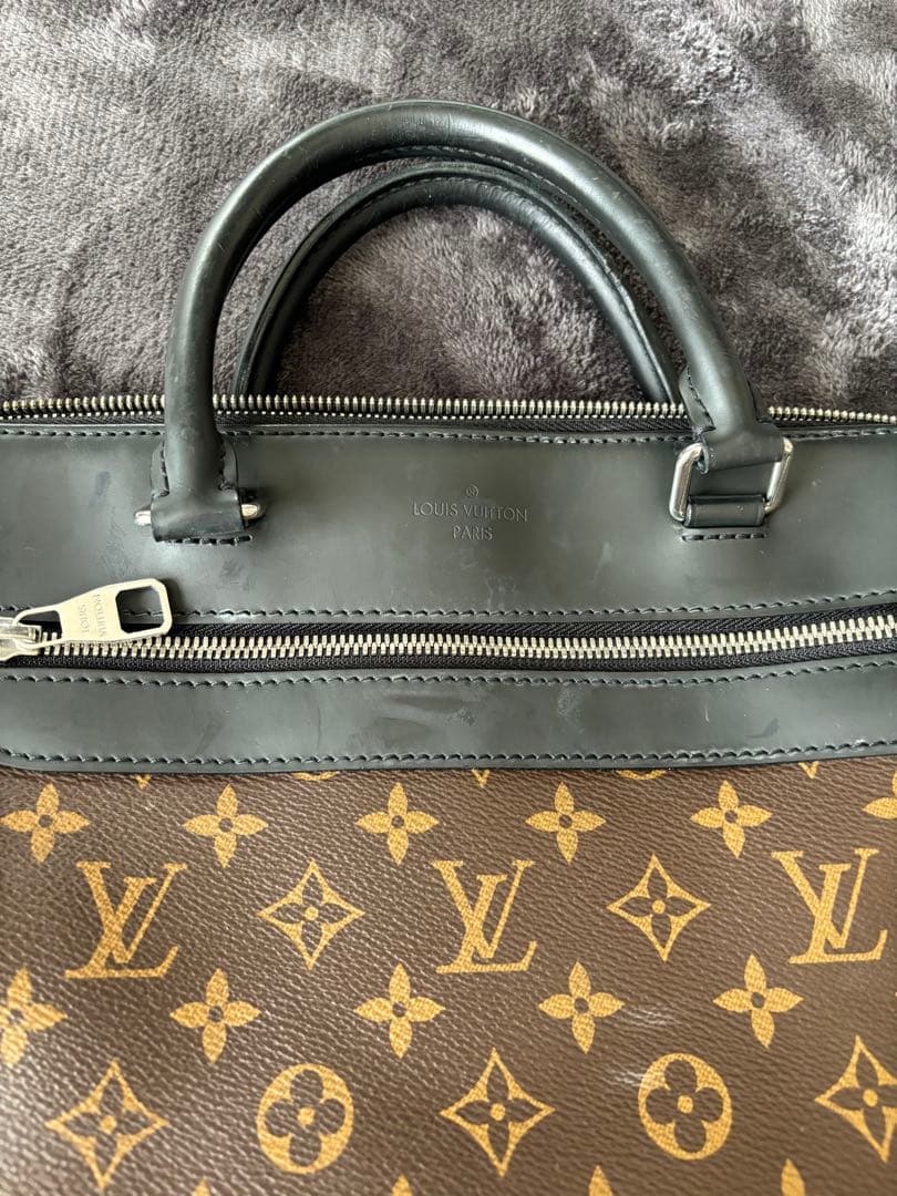 ルイヴィトン モノグラム マカサー ポルトドキュマン ジュール ハンドバッグ