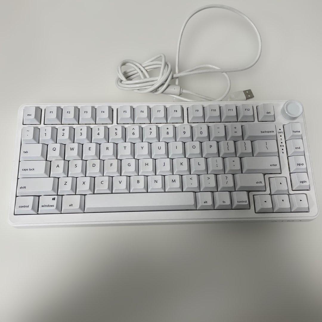 AIM1のゲーミングキーボード「瞬 (MATATAKI)」