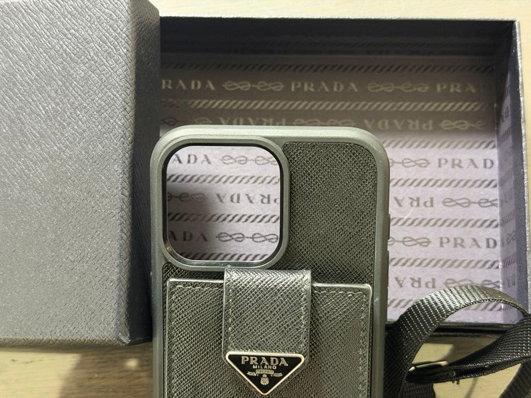 希少❣️PRADA プラダ iPhone15promax レザーケース ブラック