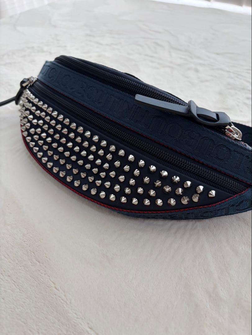 クリスチャンルブタン ボディバッグ ウエストポーチ