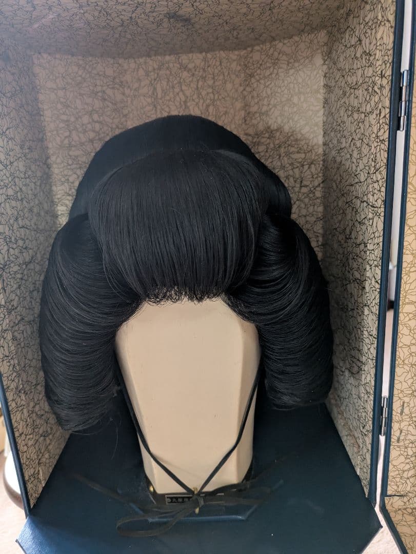 文金高島田　花嫁鬘とかんざし