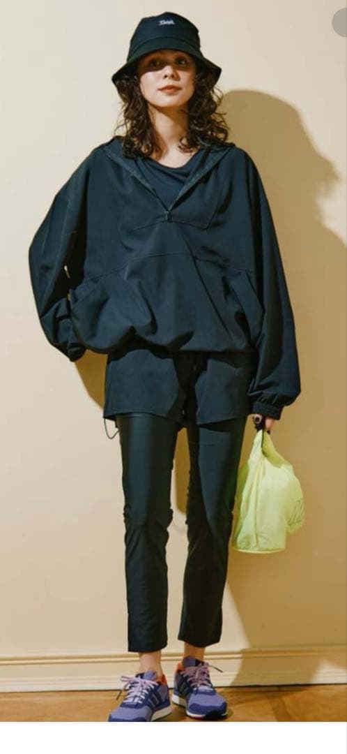 ポケット付きハーフジップラッシュパーカー＋リブタンキニ水着+レギンス5点セット