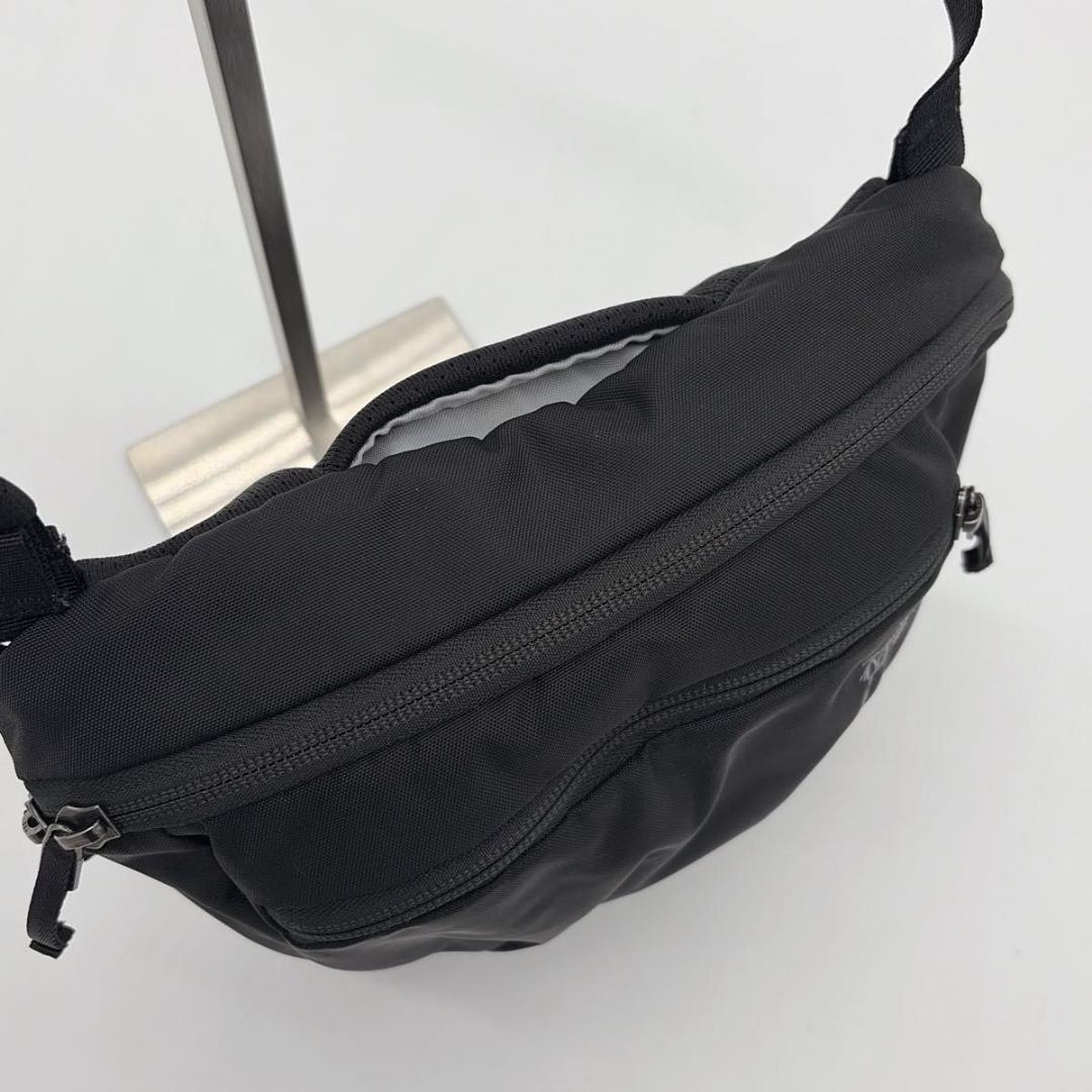 廃盤品 ARC’TERYX MANTIS2 ボディバッグ ショルダー ブラック