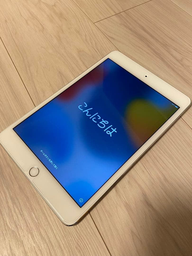 Apple iPad mini 4wifiモデル　シルバー 本体 64GB