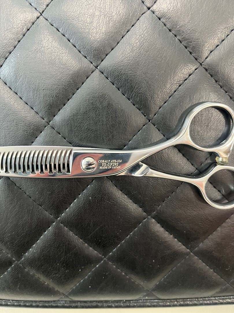 セニングシザー コスモスミス　コスモ　理容　美容　梳きバサミ