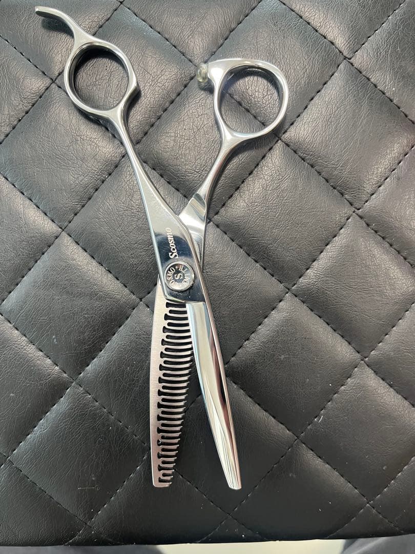 セニングシザー コスモスミス　コスモ　理容　美容　梳きバサミ