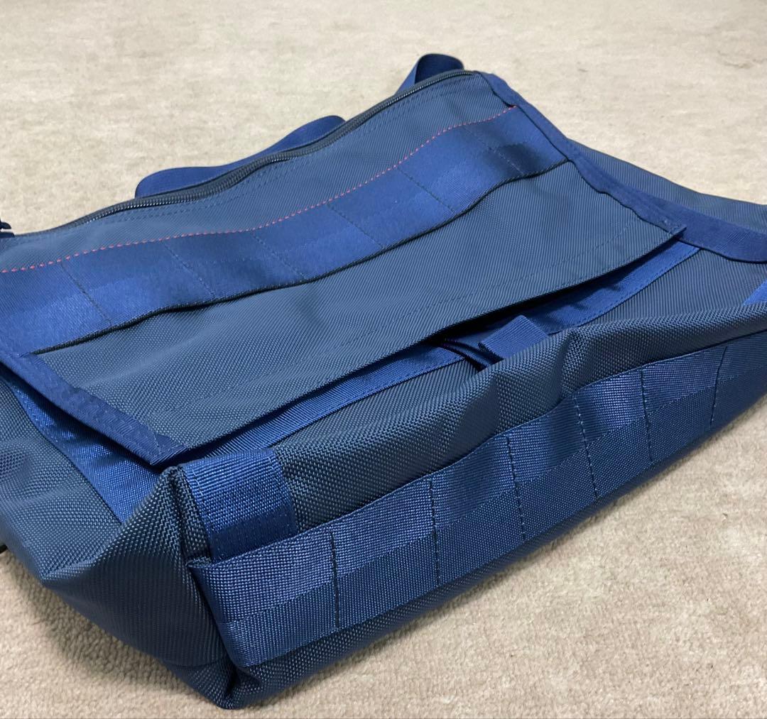 美品　BRIEFING fleet messenger 13 ネイビー