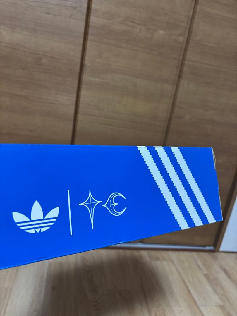adidas×thug club superstarスニーカー 箱付き