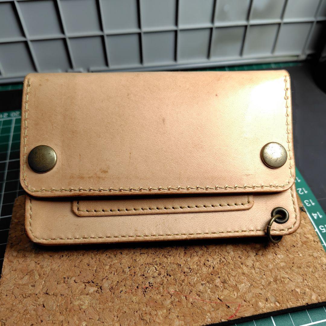ハンドメイド　牛ヌメ革　ミドルトラッカーズウォレット