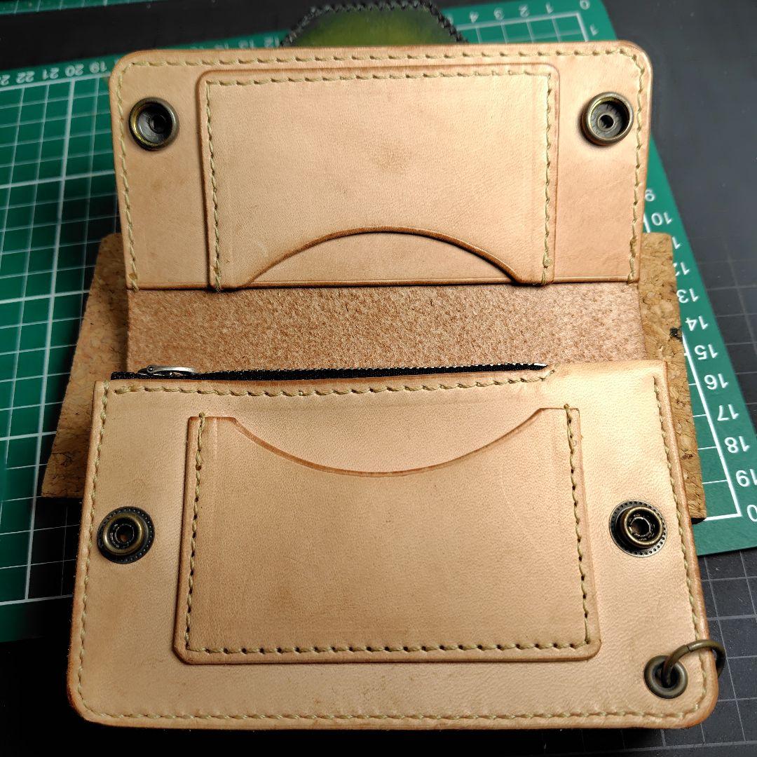 ハンドメイド　牛ヌメ革　ミドルトラッカーズウォレット