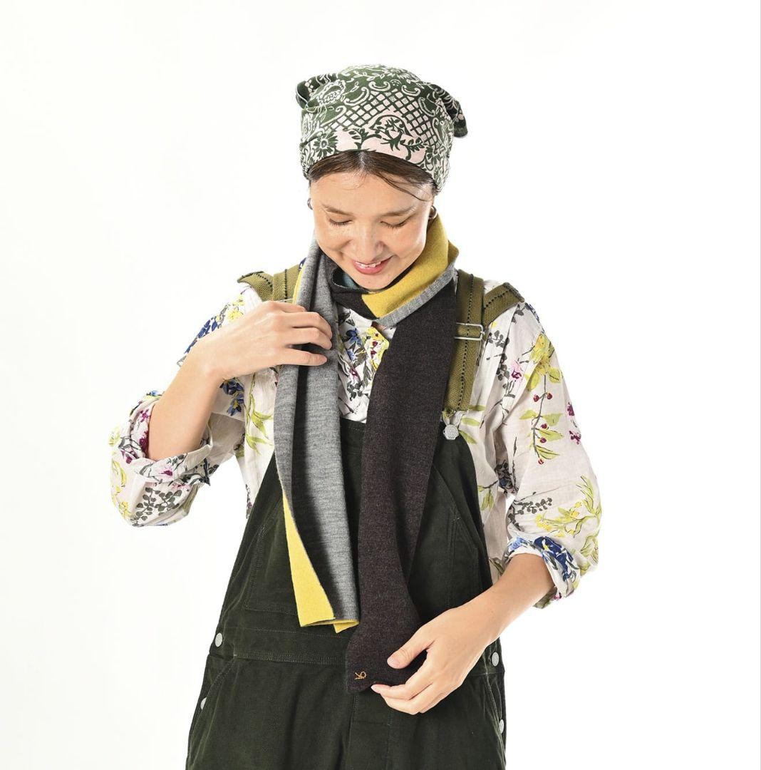 45R（フォーティーファイブアール）フロートダブルフェイスマフラー・黄緑×グレー