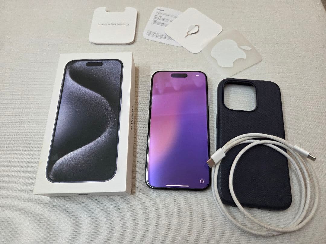 iPhone15pro SIMフリー　128GB