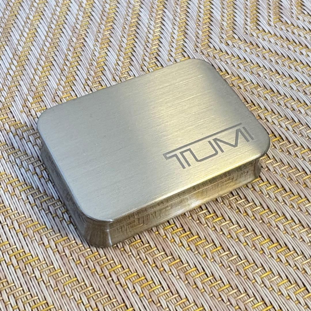 美品★未使用★TUMI(トゥミ)★ピルケース シルバー